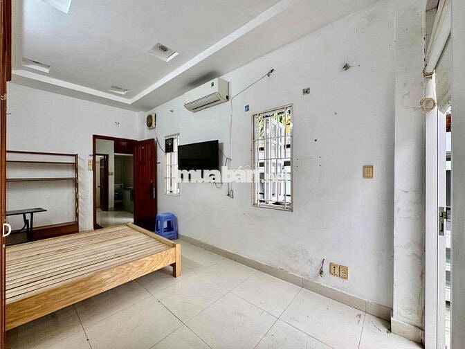Cho Thuê 1PN Tách Bếp Balcon 35m2 Full NT Ngay Cống Quỳnh Bùi Viện Q1