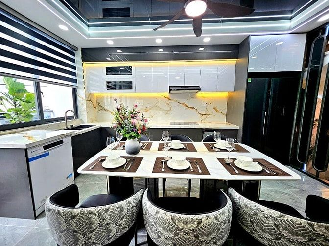 Nhà Phố Luxury 5 Tầng đường Nguyễn Văn Quá, Quận 12 - có thang máy