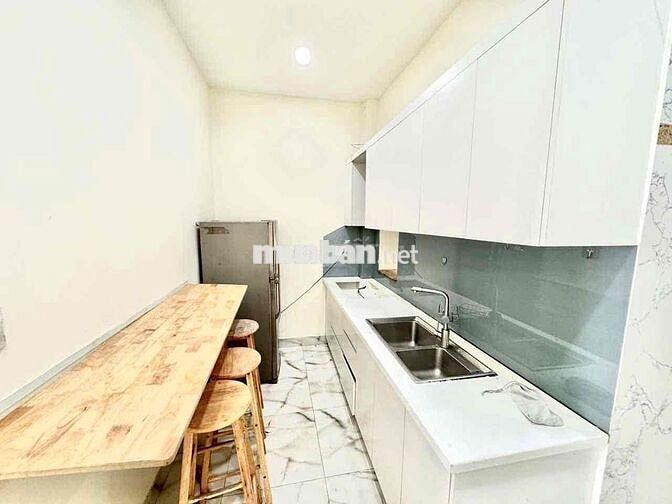 🔥Căn Hộ - 1Ph Ngủ Tách Bếp - Full NT - Cửa Sổ - Ban Công - Thang Máy