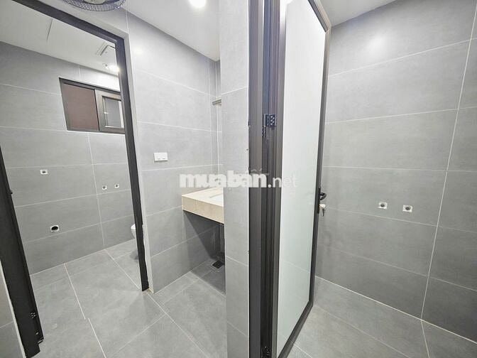 Cho thuê văn phòng Nguyễn Văn Tuyết 110m2 chỉ 17tr lô góc ngay mặt phố