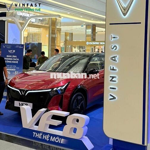 Xe điện VinFast VF 8 All New Đỏ