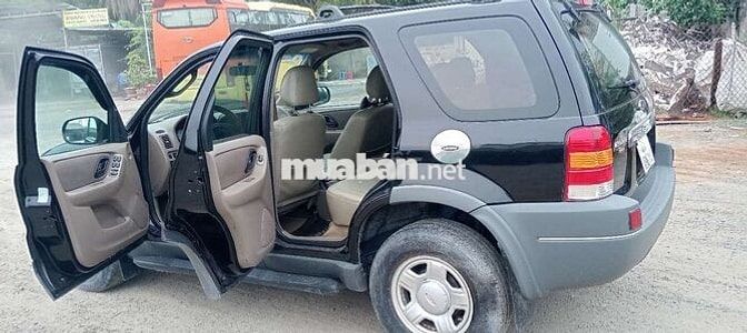 Ford Escape 2004 Đen