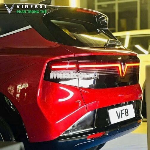 Xe điện VinFast VF 8 All New Đỏ