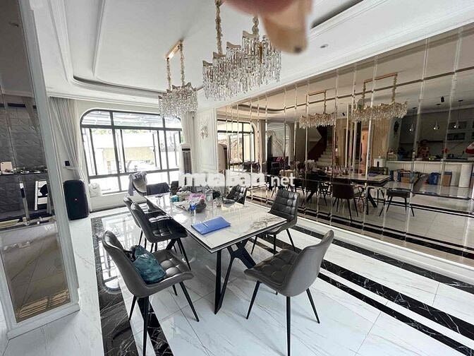 BÁN BIỆT THỰ LÔ GÓC GẦN TRƯỜNG NAM MỸ BÌNH CHÁNH. DT: 163m2 - 5 TẦNG.