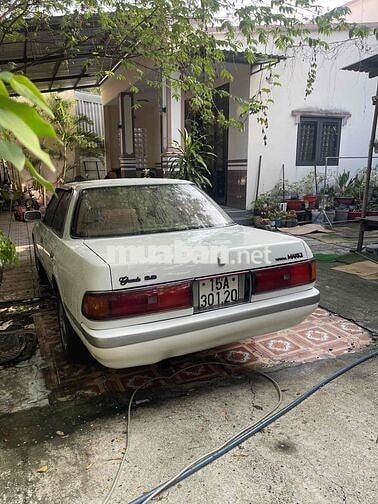 Toyota MARK II Trắng Tự động