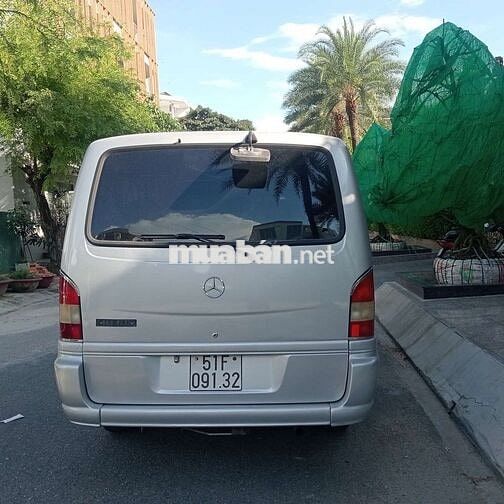 Mercedes M100 2002 Bạc