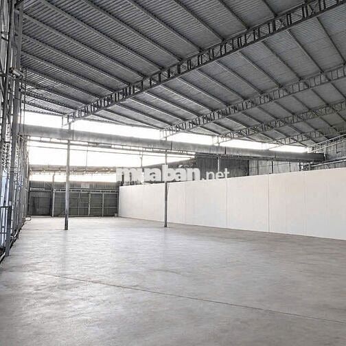 Cho thuê kho Nguyễn Hữu Thọ 750m2 – container ra vào thuận tiện