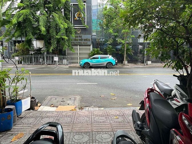 Cho thuê nhà 2 mặt tiền, 2 phòng ngủ, 2 toilet