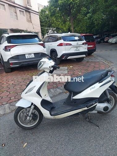 Piaggio Fly 3vie Trắng Đã sử dụng