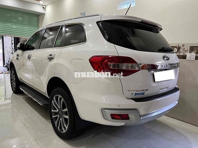 EVEREST 4x4 siêu lướt 27.000 KM 1 Đời chủ sử dụng