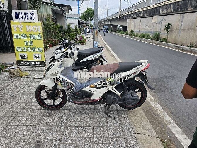 Yamaha Nouvo LX màu Trắng máy im như xe điện bs65 