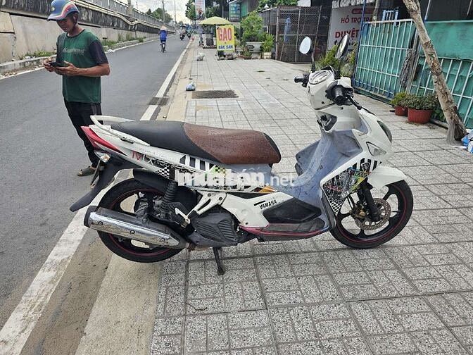 Yamaha Nouvo LX màu Trắng máy im như xe điện bs65 