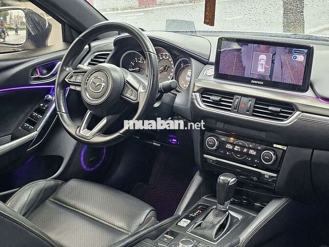 Mazda 6 2018 2.5 Premium Trắng