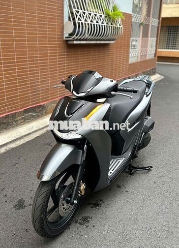 SH160iABS2026 Xám grey odo 51km, tình trạng 99,99%