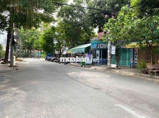 Bán Nhà nát tiện xây CHDV ,  114 m2 , lô góc ko lộ giới , chỉ 7tỷ900