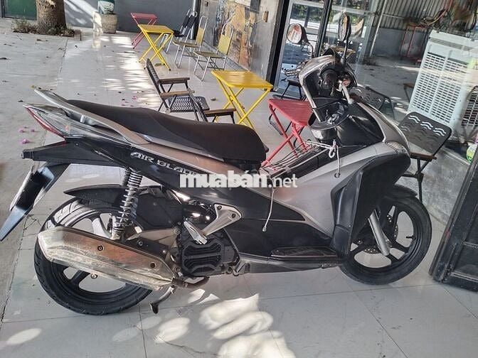 Honda Air Blade 2012 Bạc đen