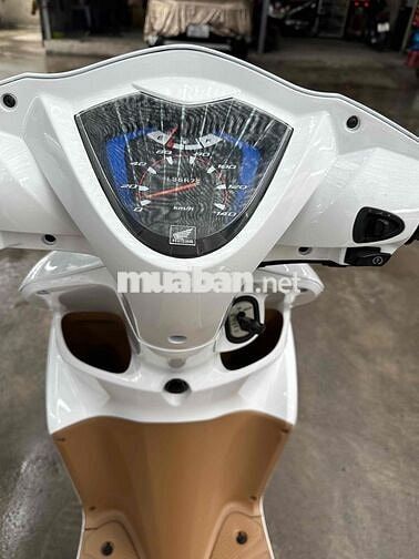 Honda Vision 110 Fi cuối 2013 đầu 2014  Trắng Bstp