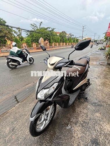 Yamaha Luvias GTX Đen, Vàng đồng