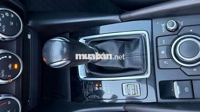 Mazda 3 2019 Bản cao cấp Nâu
