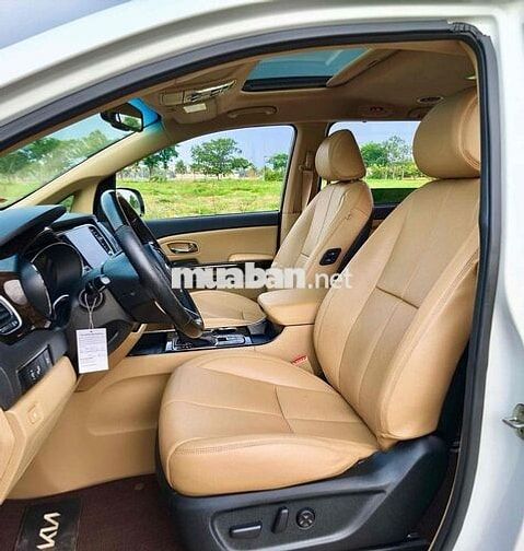 Sedona 2019 full dầu qua sử dụng giá hợp lý