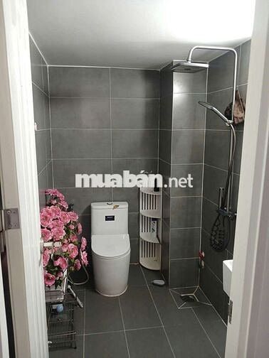 Cho thuê nhà Mặt Tiền Lê Quang Định p7 bình thạnh đông đúc giá rẻ 
