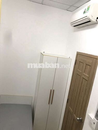 Phòng nhỏ, full nội thất, máy lạnh (1 người ở)