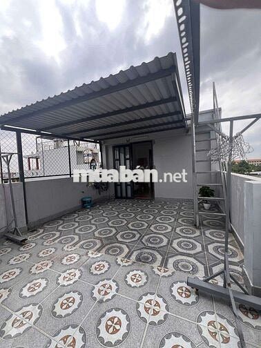 Nh-à gần ngay Nguyễn Ảnh Thủ .Nguyễn Thị Sóc xã bà điểm