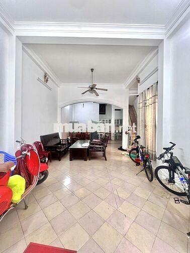 CHO THUÊ NHÀ Ở KINH DOANH 5 PHÒNG NGỦ NGAY TRUNG TÂM THÀNH PHỐ