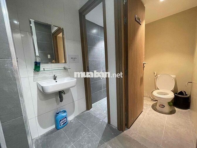 CHO THUÊ NHÀ 5 TẦNG MẶT TIỀN NGUYỄN THỊ THẬP HIM LAM CÓ HẦM 75tr/THANG