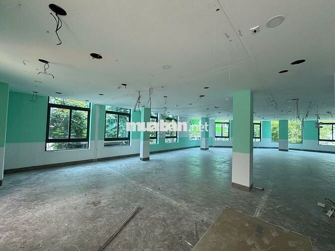 CHO THUÊ MẶT BẰNG LÔ GÓC 200m2 TẦNG 1 KHU HÀ QUANG 2