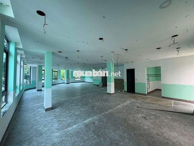 CHO THUÊ MẶT BẰNG LÔ GÓC 200m2 TẦNG 1 KHU HÀ QUANG 2
