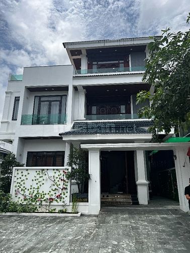 Biệt thự Hiện đại trung tâm Hạ Long Quảng Ninh 240m2 xây đẹp ở ngay