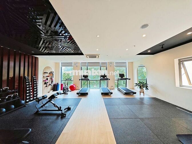 Cho thuê văn phòng Lê Trọng Tấn 270m2 50tr lô góc mặt tiền 13m