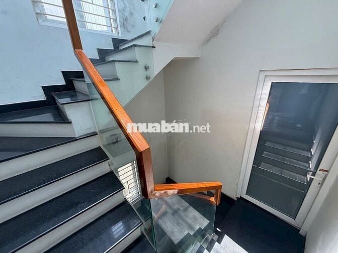 NHÀ 4 TẦNG LÊ ĐÌNH LÝ KIỆT Ô TÔ VIVU ,ĐANG KINH DOANH CAFE