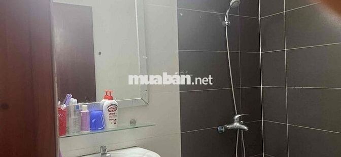 share phòng trong cc Ngọc phương Nam