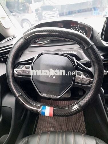 Peugeot 2008 AT 2022 Trắng như mới