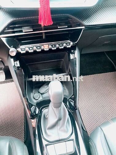 Peugeot 2008 AT 2022 Trắng như mới
