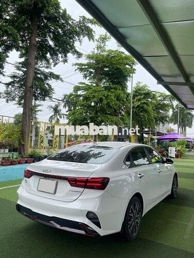 KIA K3 2.0 PREMIUM 2024 XE GIA ĐÌNH LƯỚT VAY 70%