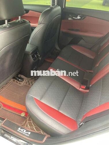 KIA K3 2.0 PREMIUM 2024 XE GIA ĐÌNH LƯỚT VAY 70%