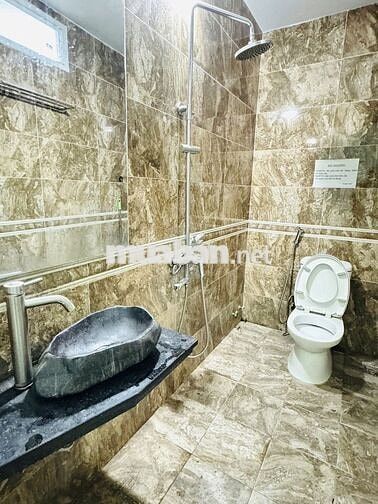 MB nguyên tầng 1, 100m2 Bùi Trang Chước
