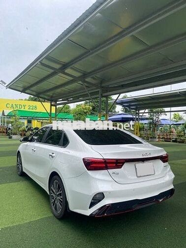 KIA K3 2.0 PREMIUM 2024 XE GIA ĐÌNH LƯỚT VAY 70%