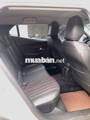 Peugeot 2008 AT 2022 Trắng như mới