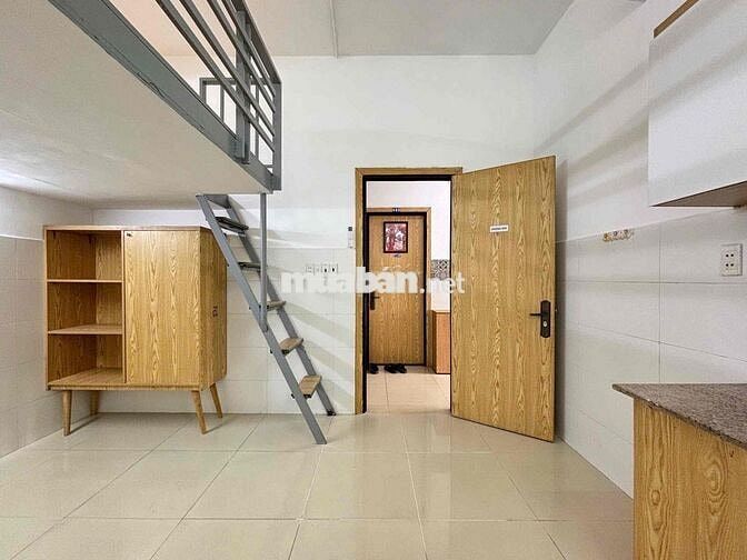 PHÒNG 2 CỬA SỔ CỰC THOÁNG MÁT, NGAY ĐẠI HỌC CÔNG THƯƠNG