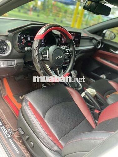 KIA K3 2.0 PREMIUM 2024 XE GIA ĐÌNH LƯỚT VAY 70%