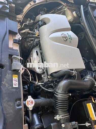 Toyota Vios E 2018 Số sàn Vàng cát