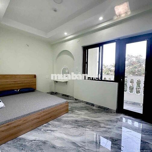 Cho Thuê Căn Hộ Phó Đức Chính Cách Biển 150m