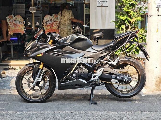 Honda CBR150R 2023 Đen 4000km