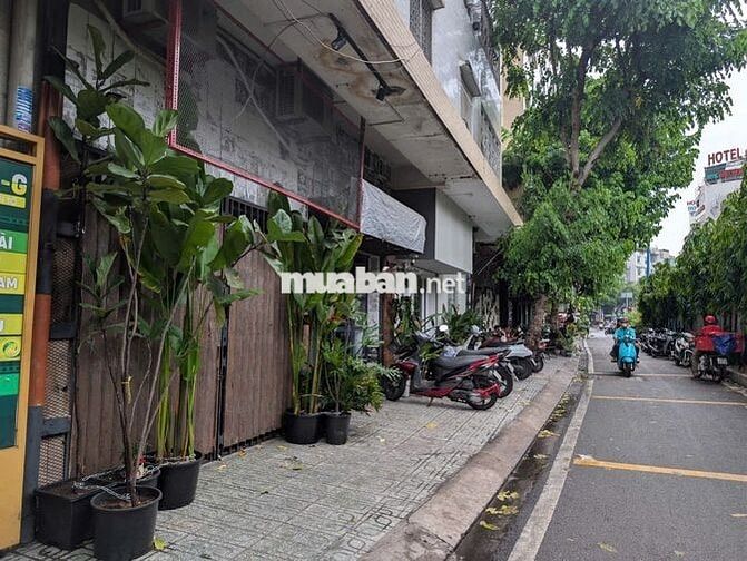 Sang Shophouse tầng trệt chung cư Miếu Nổi 18 tầng sát quận 1 dt 7mx8m