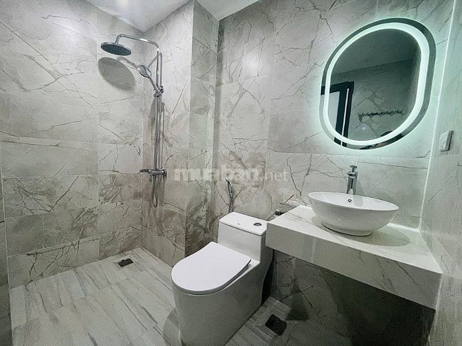 Bán Tòa Nhà Dòng Tiền Xây Mới 7 Tầng 1 Hầm Hoa Bằng 24 Căn Hộ ( 2 ngủ 