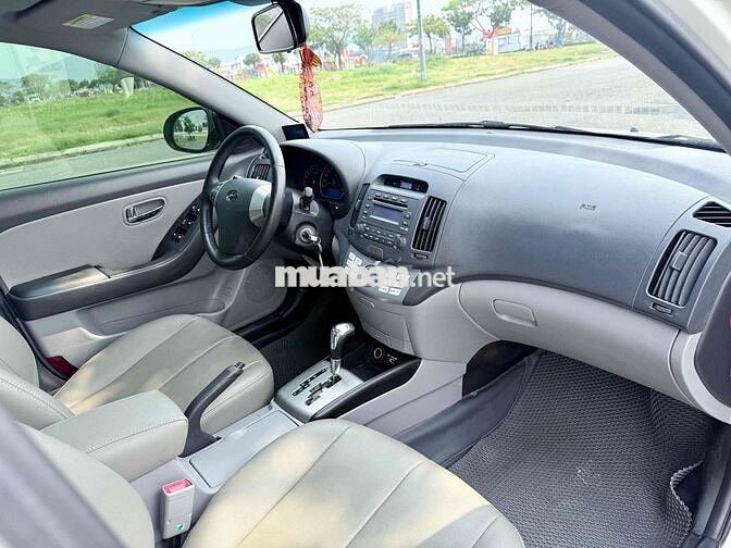 Hyundai Avante số tự động nguyên rin